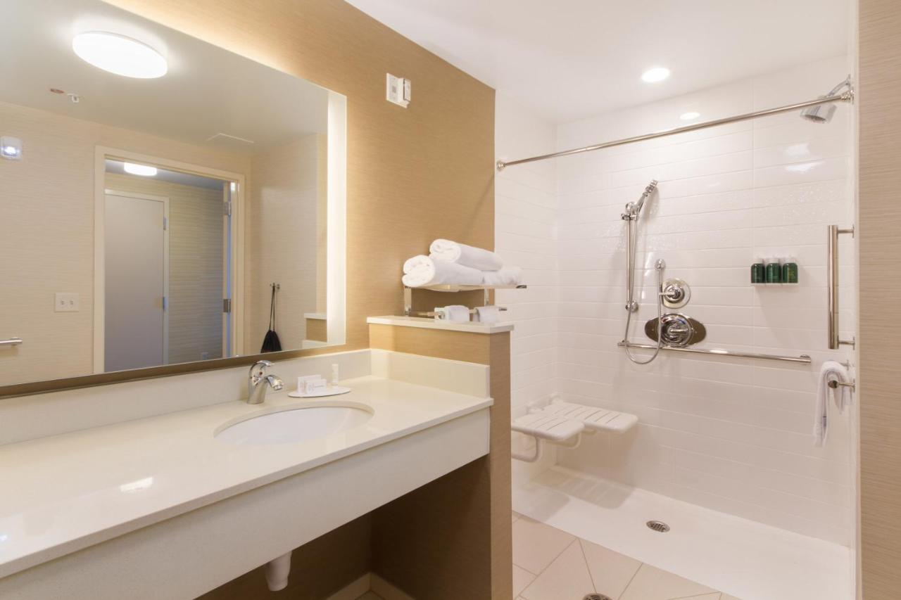 Fairfield Inn & Suites By Marriott Buffalo Amherst/University Bagian luar foto